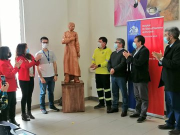 HOMENAJE A PERSONAL DE SALUD EN HOSPITAL DE PORVENIR