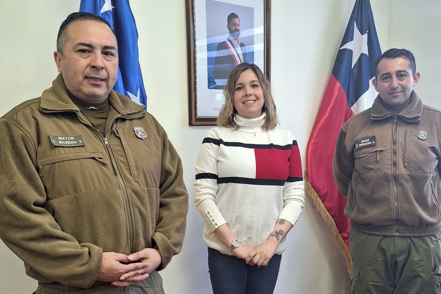 Saludo protocolar de nuevo comisario de Porvenir