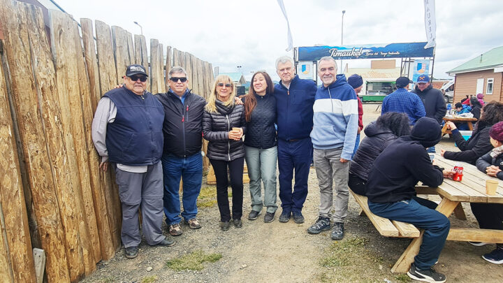 Fiesta del Guanaco reúne a familias chilenas y argentinas a través de tradiciones patagónicas