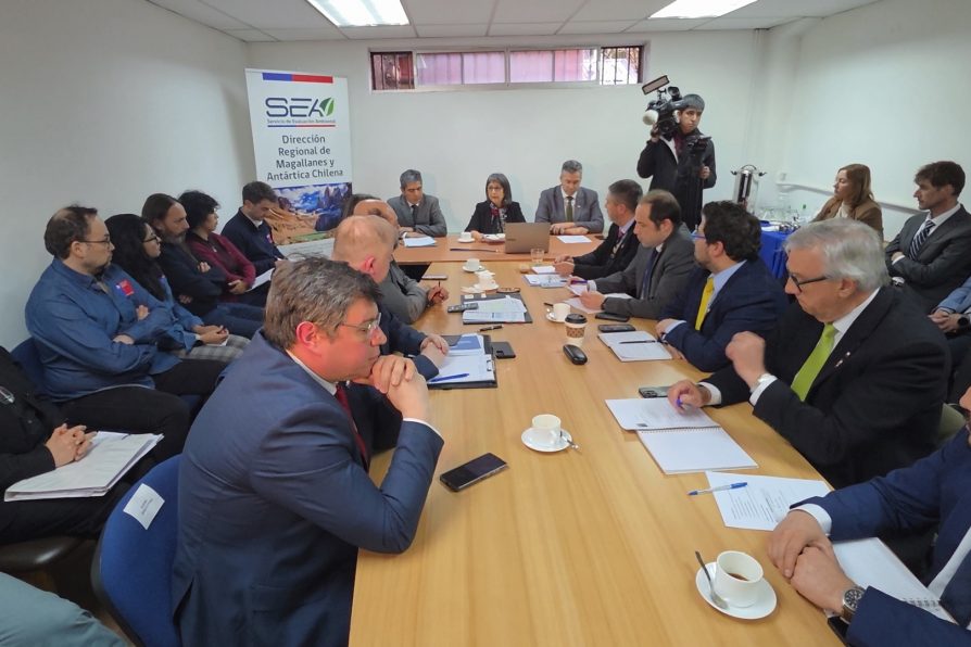Delegada Presidencial de Tierra del Fuego preside aprobación ambiental del proyecto HNH Energy