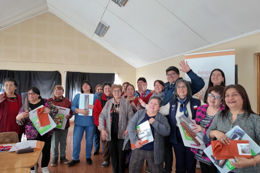 Delegada Presidencial y seremi de Gobierno visitan organización hortícola de Porvenir para conocer proyecto de fortalecimiento