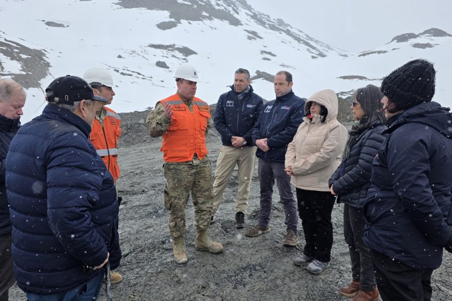 Autoridades visitan la senda Vicuña–Yendegaia para abordar avances en conectividad y desarrollo territorial